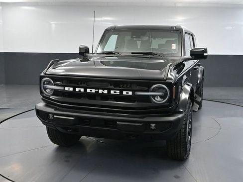 Used 2023 Ford Bronco Outer Banks image 12