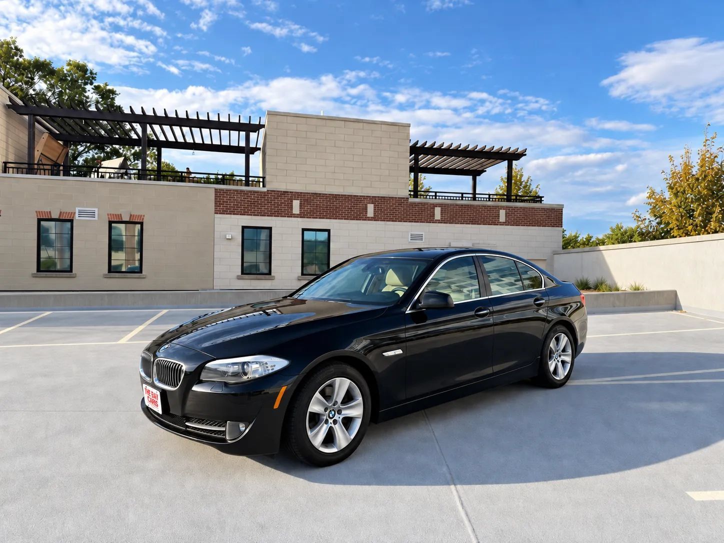 Used 2011 BMW 528i Sedan RWD image 5