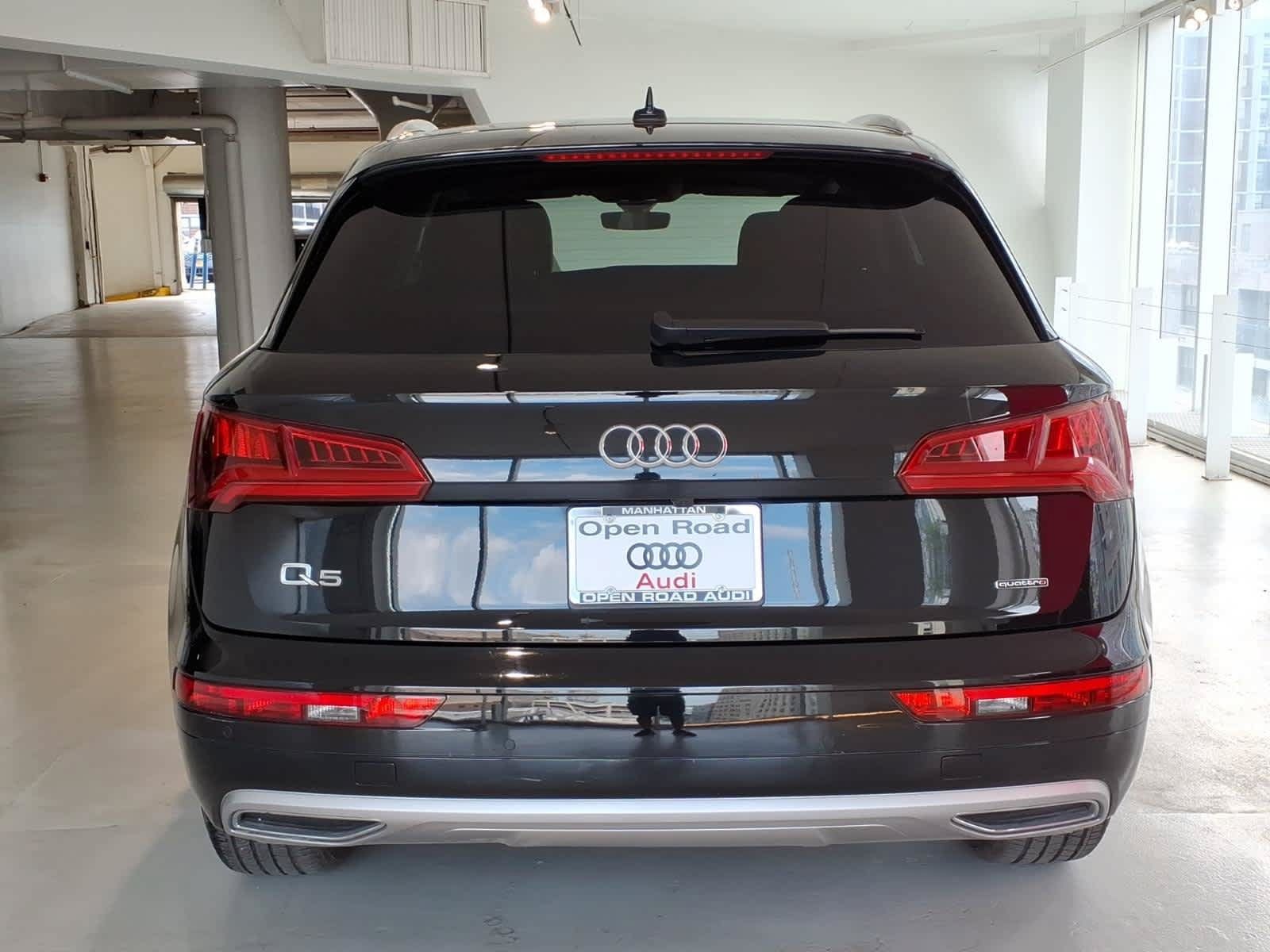 Used 2020 Audi Q5 2.0T Premium w/ Convenience Package AWD/4WD image 5