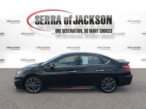 Used 2017 Nissan Sentra NISMO w/ NISMO Premium Package image 5