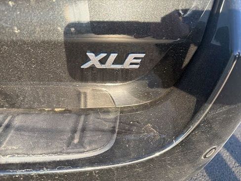 Used 2014 Toyota Sienna XLE w/ Entertainment Package image 16