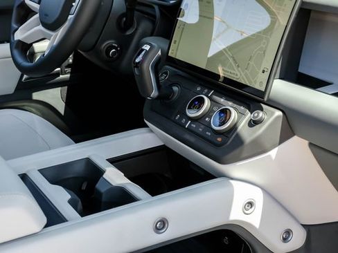 New 2026 Land Rover Defender 110 S AWD/4WD image 27