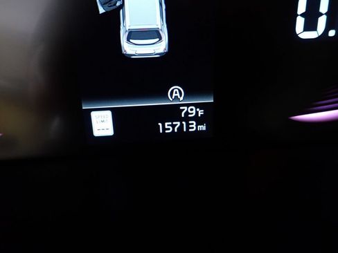 Used 2025 Kia Soul LX w/ LX Technology Package FWD image 39