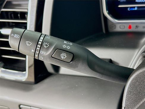 Used 2024 GMC Sierra 2500 Denali Ultimate AWD/4WD image 5