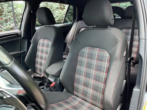 Used 2017 Volkswagen GTI Sport FWD image 9