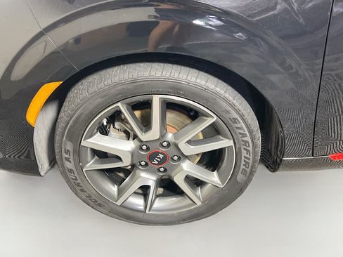 Used 2021 Kia Soul Turbo FWD image 13