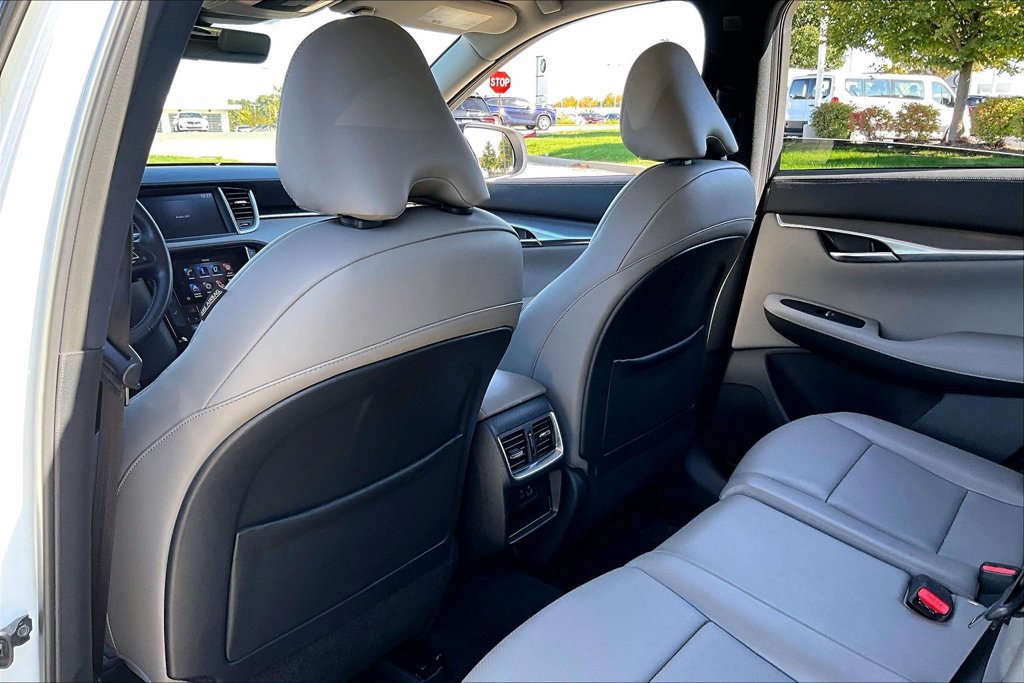 Certified 2024 INFINITI QX50 Luxe AWD/4WD image 30