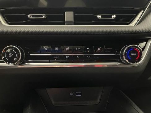New 2026 Chevrolet Equinox LT w/ Safety and Technology Package AWD/4WD image 6