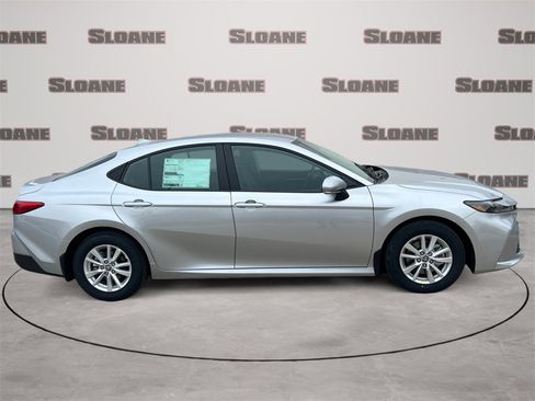 New 2026 Toyota Camry LE image 6