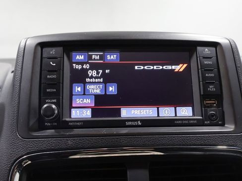 Used 2017 Dodge Grand Caravan SXT FWD image 23