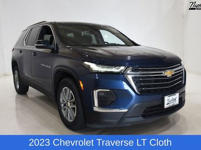 Used 2023 Chevrolet Traverse LT