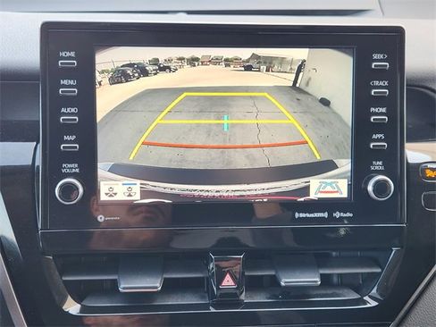 Used 2024 Toyota Camry XSE FWD image 6