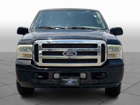 Used 2005 Ford Excursion Limited image 3