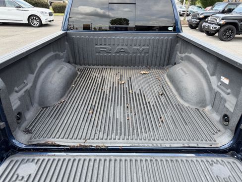 Used 2023 RAM 1500 4x4 Crew Cab image 31