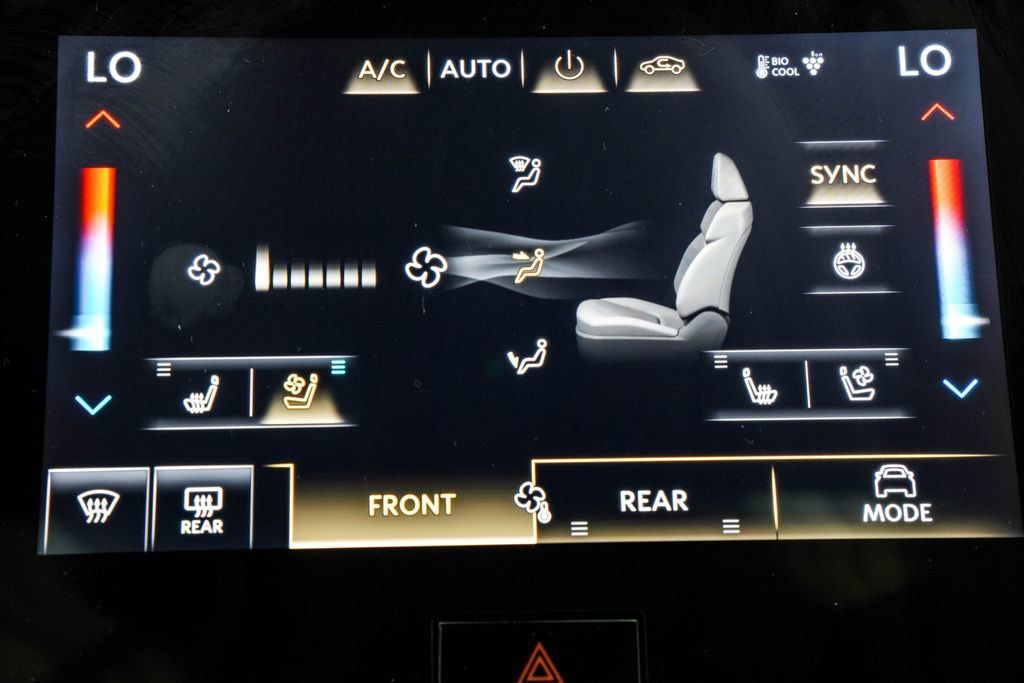 Used 2025 INFINITI QX80 Sensory AWD/4WD image 32