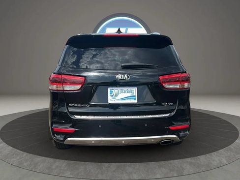 Used 2017 Kia Sorento SX FWD image 9