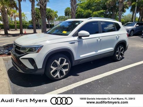 Used 2023 Volkswagen Taos SEL AWD/4WD image 1