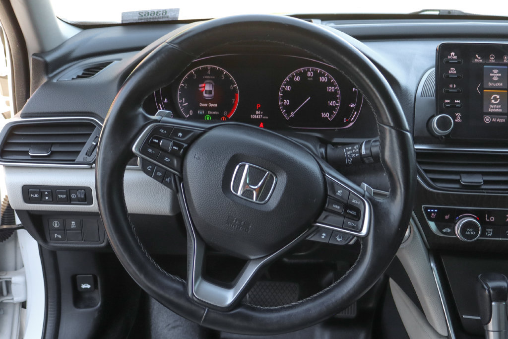 Used 2018 Honda Accord Touring image 25