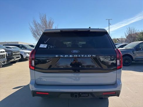 New 2026 Ford Expedition Active AWD/4WD image 5