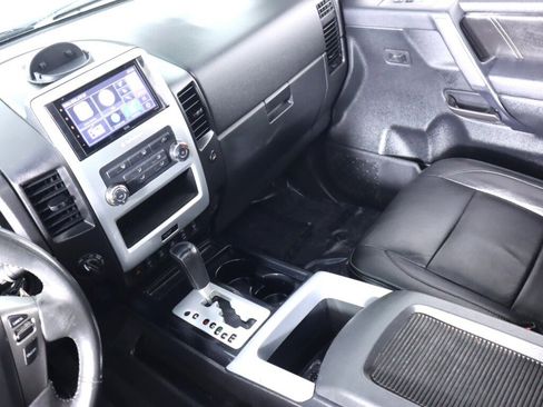 Used 2014 Nissan Titan PRO-4X image 31