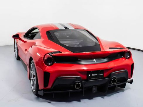 Used 2019 Ferrari 488 Pista Coupe image 7