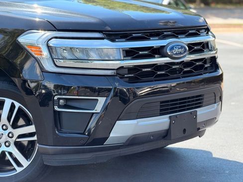 Used 2024 Ford Expedition Max Limited AWD/4WD image 6