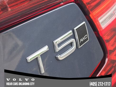 Used 2021 Volvo S60 T5 Momentum AWD/4WD image 9