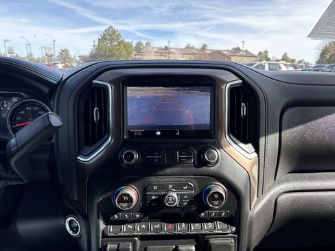 Used 2019 Chevrolet Silverado 1500 High Country w/ Z71 Off-Road Package image 27
