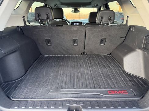 Used 2020 GMC Terrain Denali w/ Denali Premium Package image 6