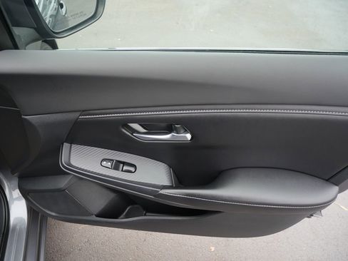 Used 2020 Nissan Sentra S image 19