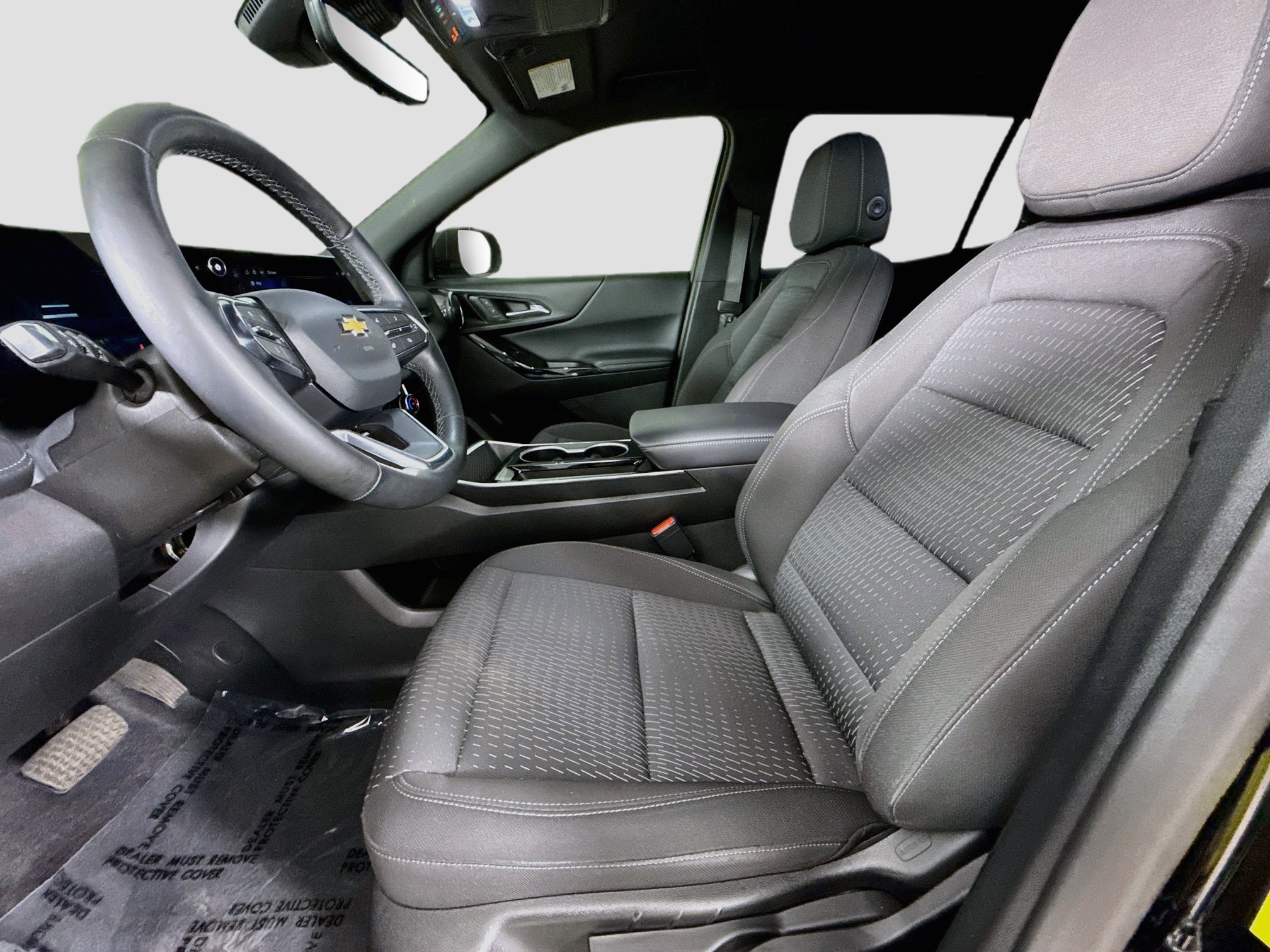 Used 2025 Chevrolet Equinox LT w/ Safety and Technology Package FWD image 23
