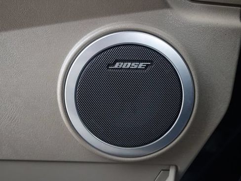 Used 2004 HUMMER H2 w/ Preferred Equipment Group AWD/4WD image 45