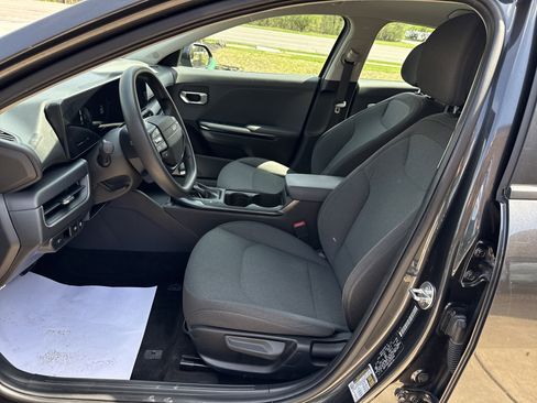 Used 2025 Kia K4 FWD image 12