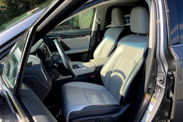 Used 2017 Lexus RX 350 AWD w/ Premium Package image 2
