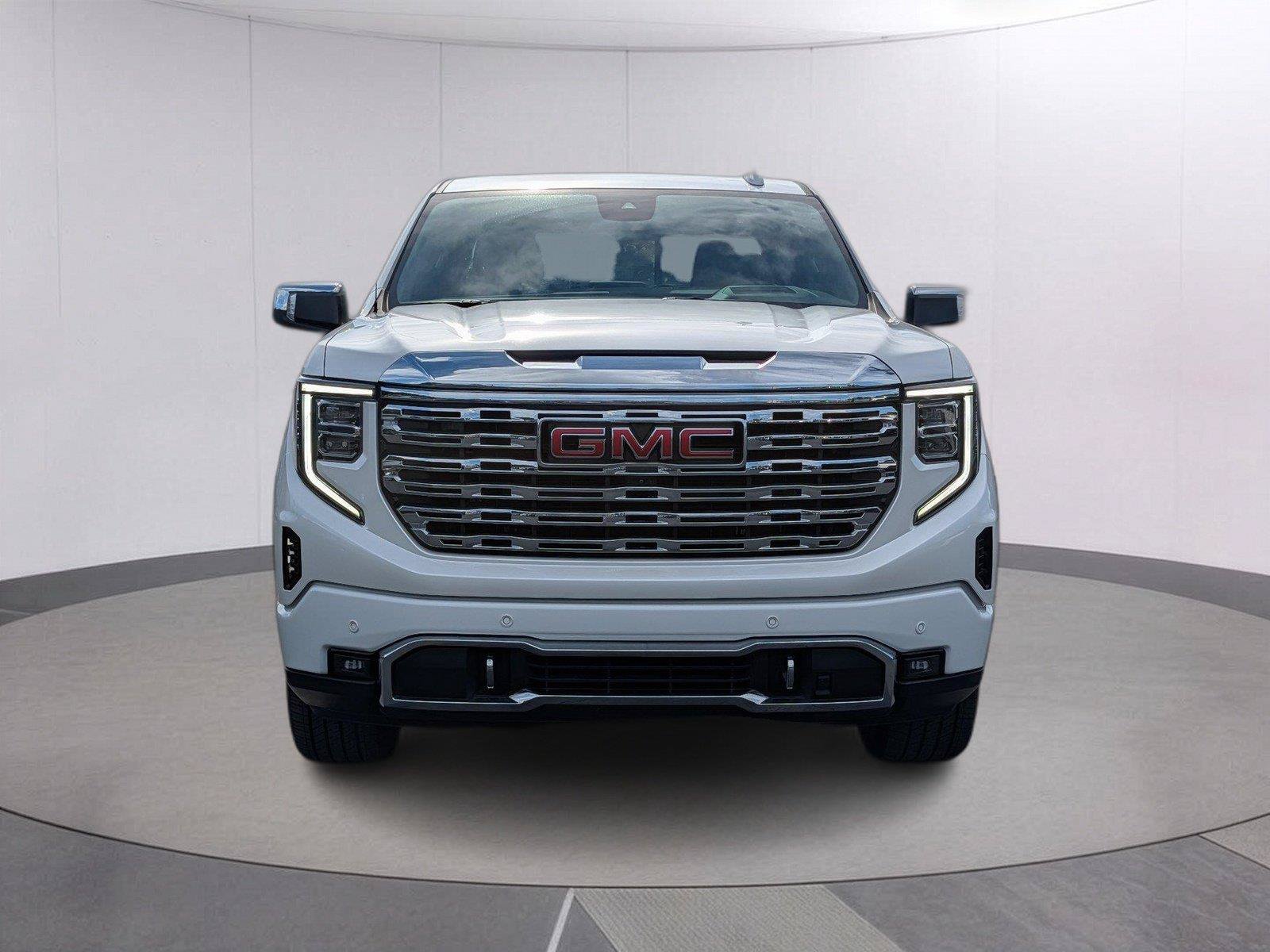 Certified 2024 GMC Sierra 1500 Denali w/ Denali Reserve Package AWD/4WD image 9