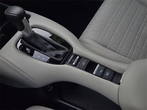 Used 2023 Honda HR-V LX image 23