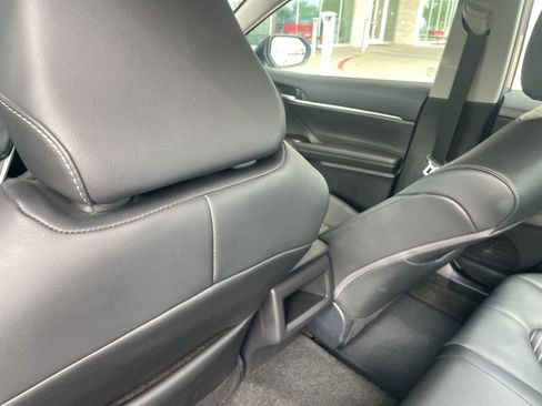 Used 2024 Toyota Camry SE w/ Cold Weather Package AWD/4WD image 17