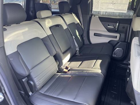 New 2026 GMC Hummer EV SUV w/ LPO, Roof Cross Rail Package AWD/4WD image 27
