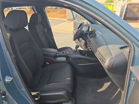 Used 2024 Honda HR-V Sport image 10