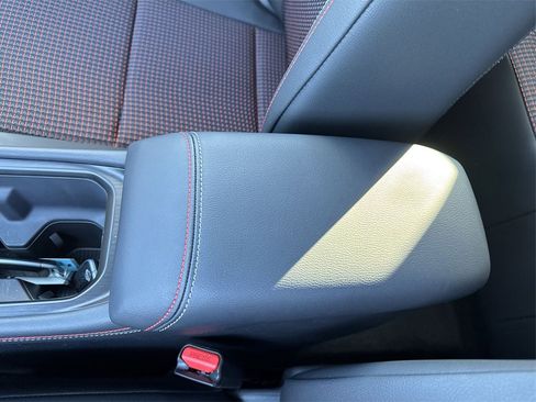 New 2025 Nissan Kicks SR image 26