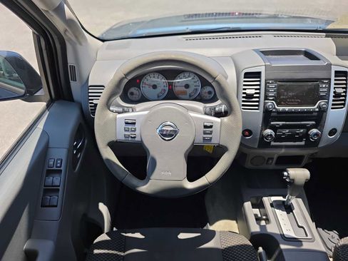 Used 2017 Nissan Frontier Desert Runner RWD image 14