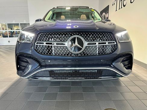 New 2026 Mercedes-Benz GLE 450e 4MATIC image 2