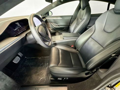 Used 2023 Tesla Model S Plaid image 17