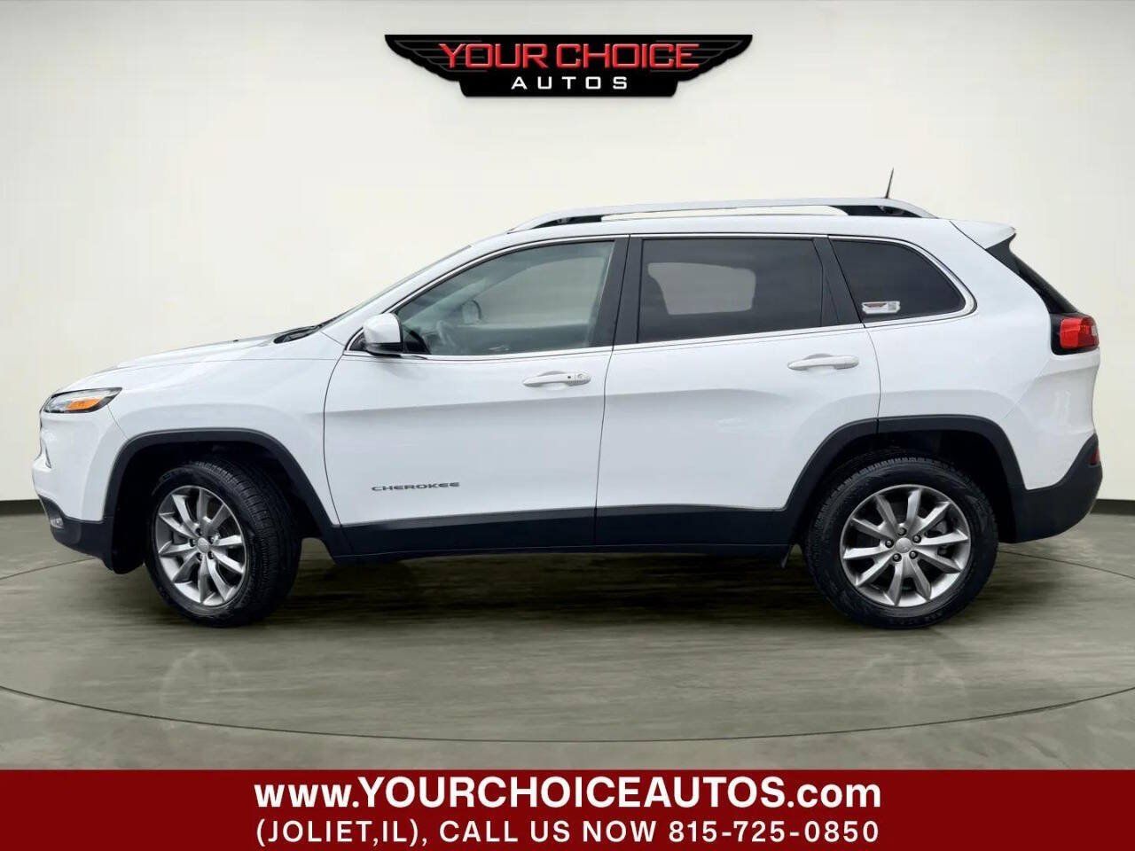 Used 2018 Jeep Cherokee Limited w/ Trailer Tow Group AWD/4WD image 2