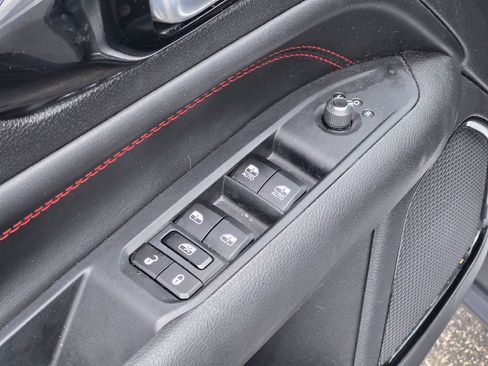 Used 2025 Jeep Compass Trailhawk AWD/4WD image 21