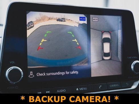 Used 2021 Nissan Sentra SR w/ SR Premium Package image 3