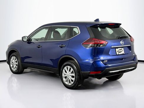 Used 2019 Nissan Rogue S image 9