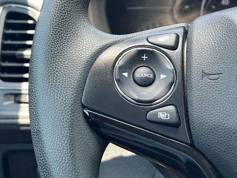 Used 2022 Honda HR-V EX image 28