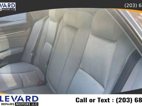 Used 2018 Honda Accord LX image 30