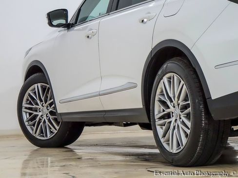 Used 2023 Acura MDX SH-AWD w/ Advance Package image 11